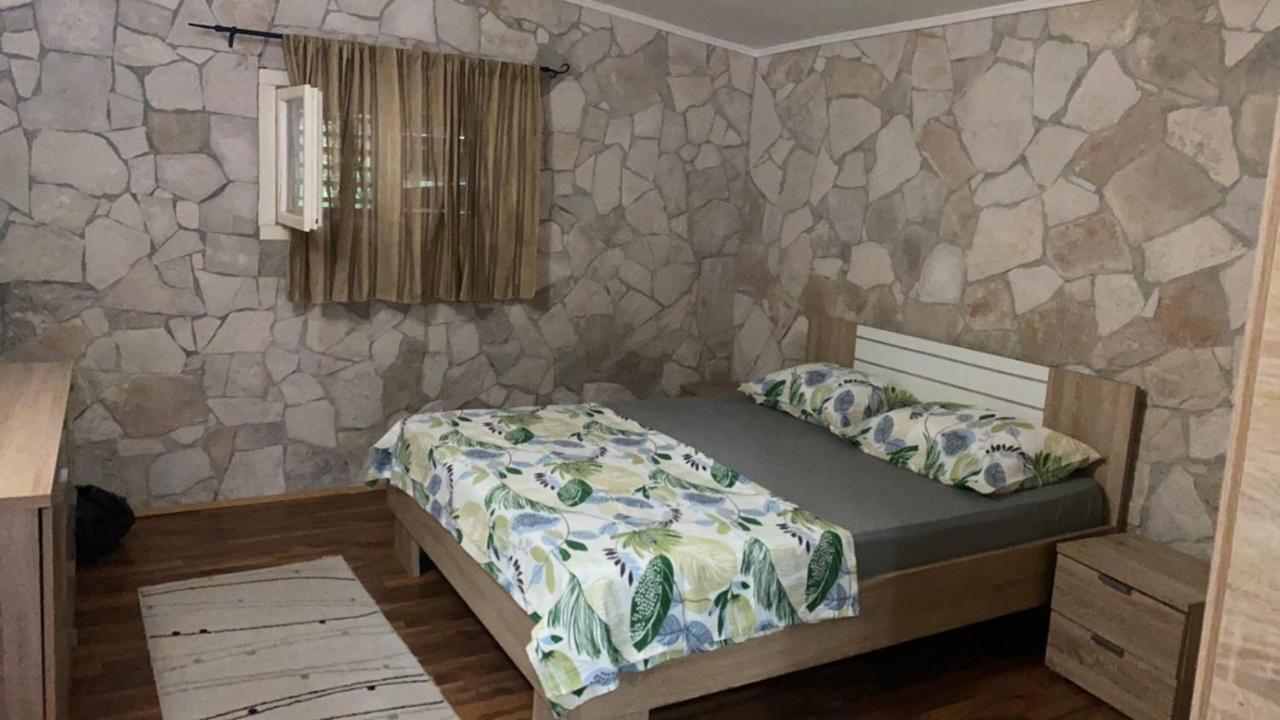 Alisa Sea View Apartment Prcanj โกตอร์ ภายนอก รูปภาพ